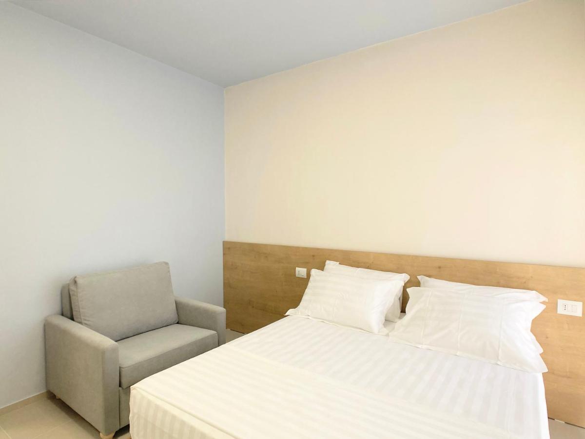 13 Eur For Monthly Stay - Home By The Sea - Hbs Golem  Zewnętrze zdjęcie
