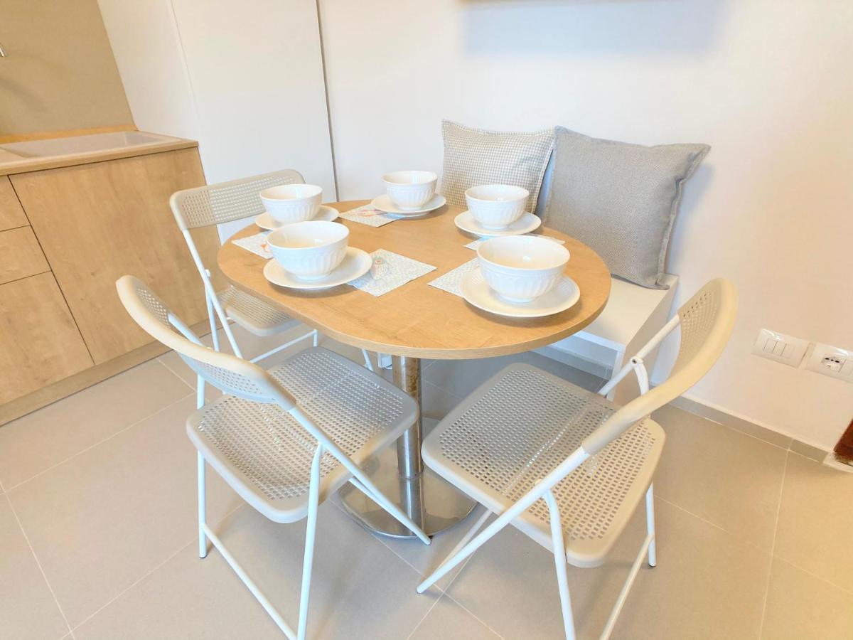 13 Eur For Monthly Stay - Home By The Sea - Hbs Golem  Zewnętrze zdjęcie